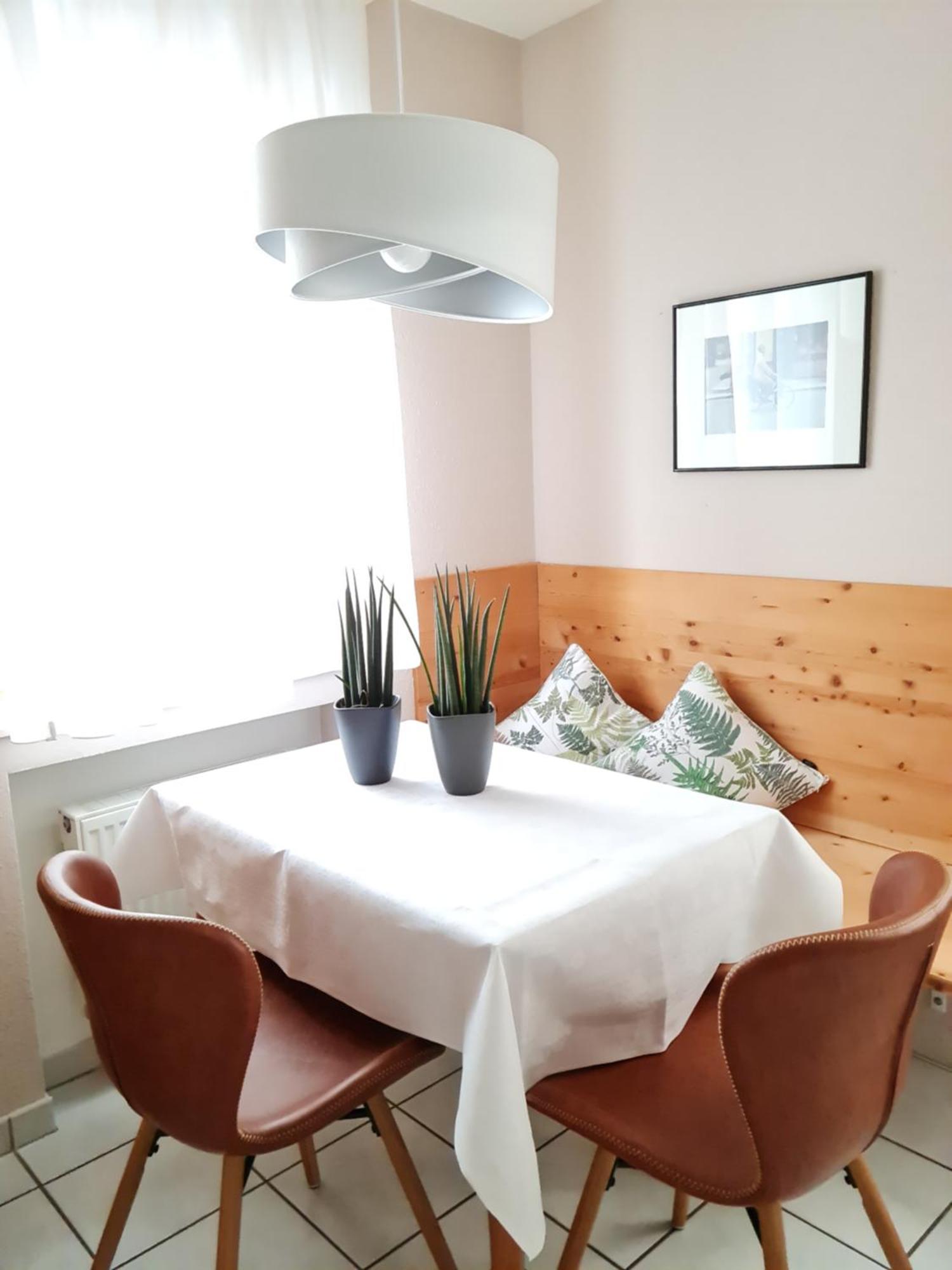 Ferienwohnung Feriendomizil&Weingut Roussel mit Restaurant La Bonne Adresse Bernkastel-Kues Exterior foto