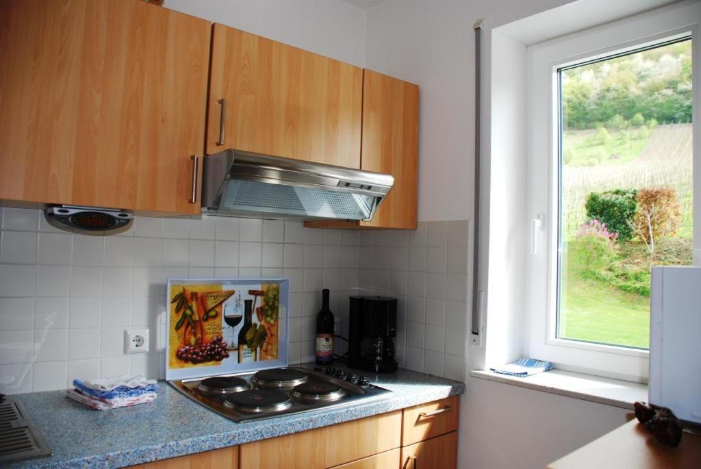 Ferienwohnung Feriendomizil&Weingut Roussel mit Restaurant La Bonne Adresse Bernkastel-Kues Exterior foto