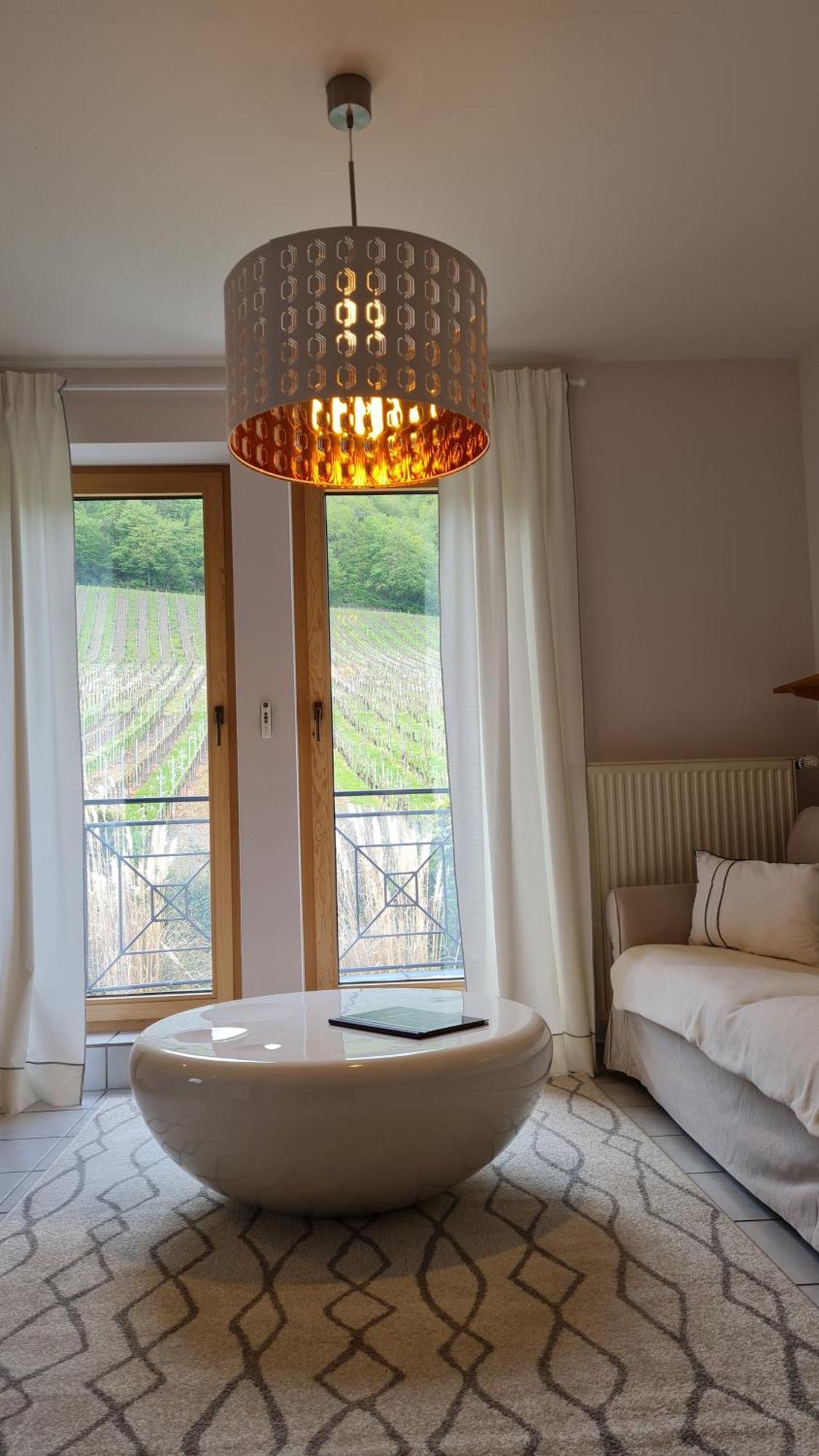 Ferienwohnung Feriendomizil&Weingut Roussel mit Restaurant La Bonne Adresse Bernkastel-Kues Exterior foto